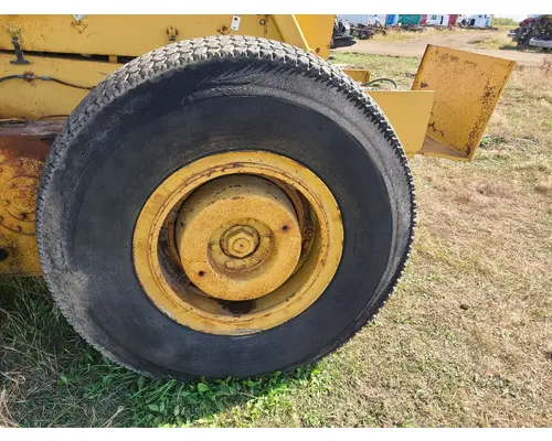 Galion T600B Equip Tire and Rim