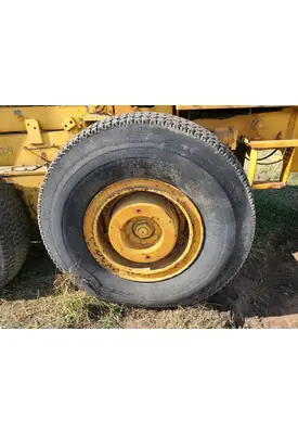 Galion T600B Equip Tire and Rim