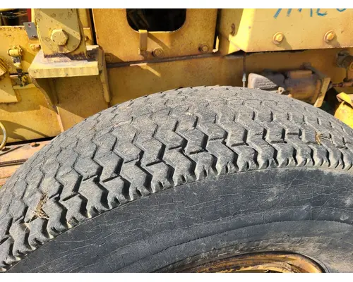 Galion T600B Equip Tire and Rim