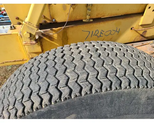 Galion T600B Equip Tire and Rim