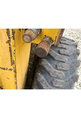 Gehl 4635SX Equipment (Mounted)