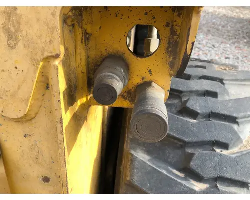 Gehl 4840 Equipment (Mounted)