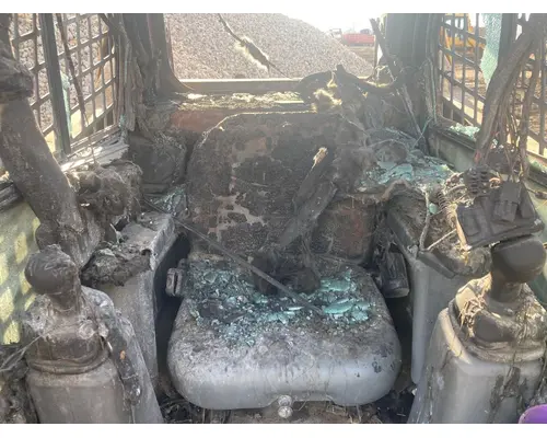 Gehl R220 Equip Cab Assembly