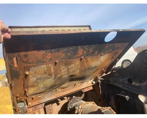 Gehl R220 Equip Hood