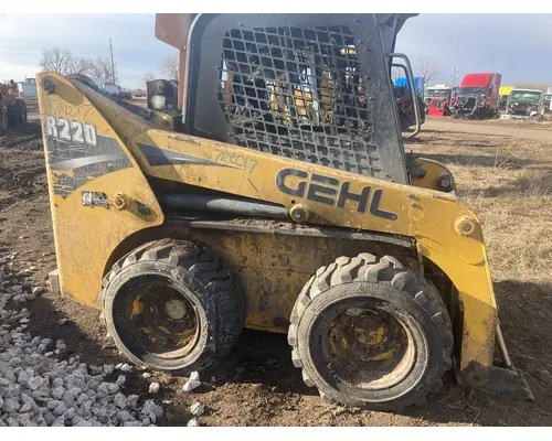 Gehl R220 Equip Loader Arm