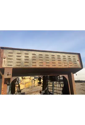 Gehl R220 Equip Panel/Cover