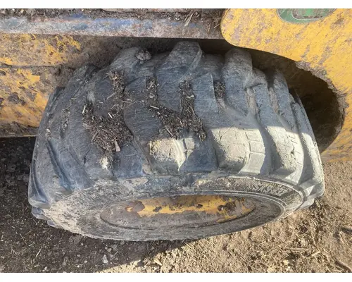 Gehl R220 Equip Tire and Rim