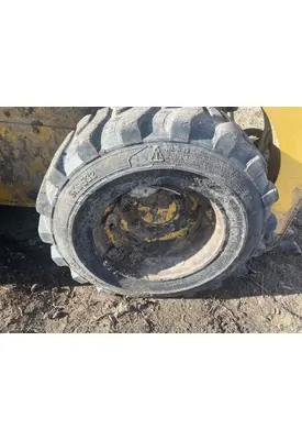 Gehl R220 Equip Tire and Rim