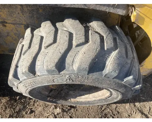 Gehl R220 Equip Tire and Rim