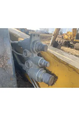 Gehl R220 Equipment (Mounted)