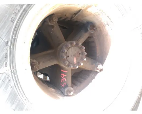 Hub GM 47-15198 Crest Truck Parts