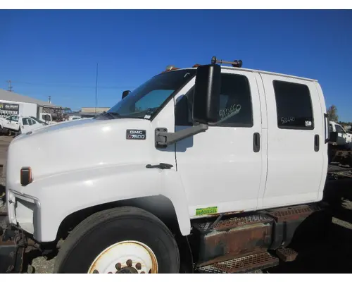 Cab GMC - MEDIUM C7500 Michigan Truck Parts