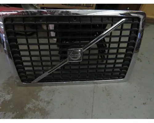 Grille GMC/VOLVO/WHITE VNL 64T New York Truck Parts, Inc.
