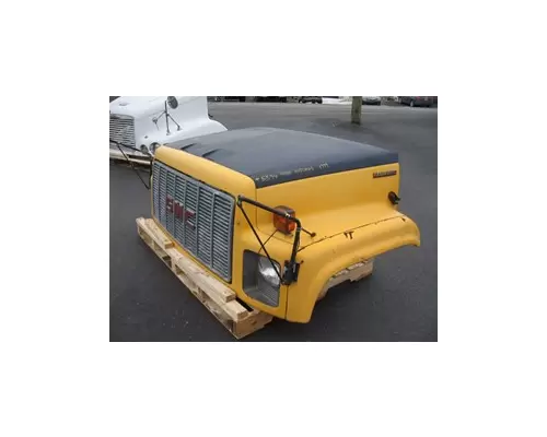 Hood GMC/VOLVO/WHITE 7000 BUS Les Camions Gilbert