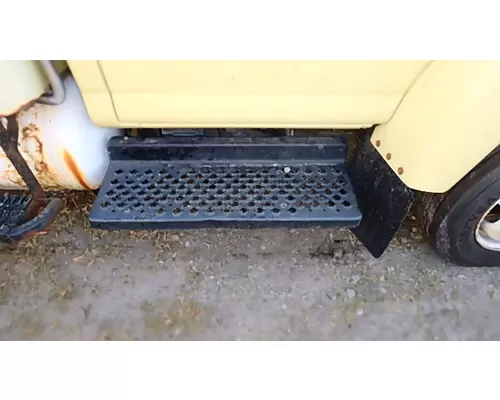 Step GMC C5500 Sam's Riverside Truck Parts Inc
