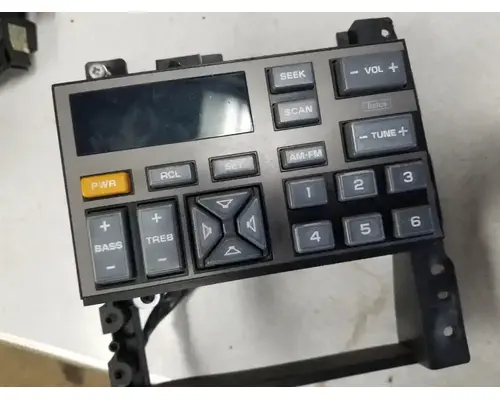 Radio GMC C6000 Topkick Caseyâs Truck Salvage World