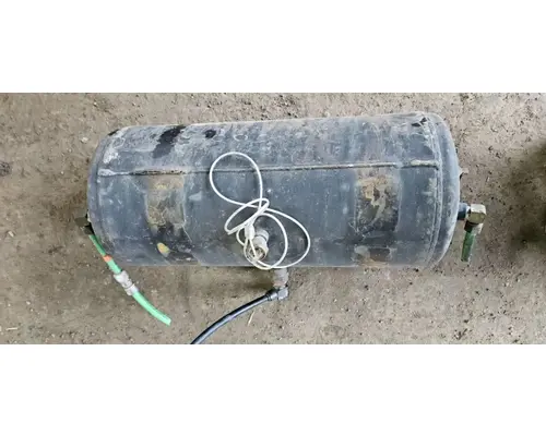 Air Tank GMC C6500 Casey's Truck Salvage World