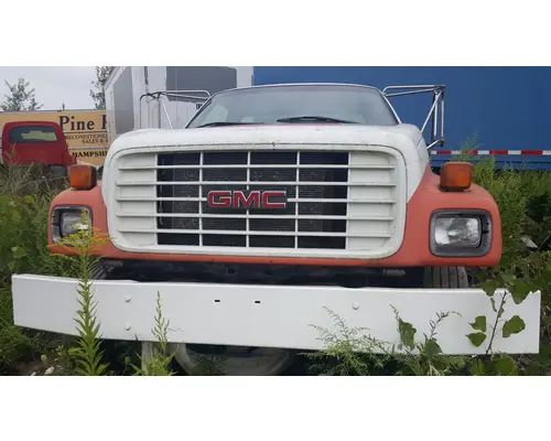 Hood GMC C6500 Casey's Truck Salvage World