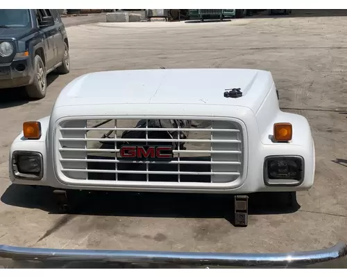 Hood GMC C6500 Truck Salvage International Inc