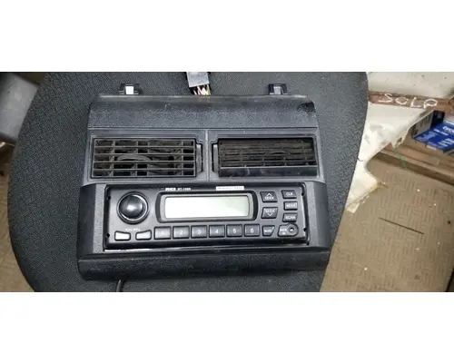 Radio GMC C6500 Caseyâs Truck Salvage World