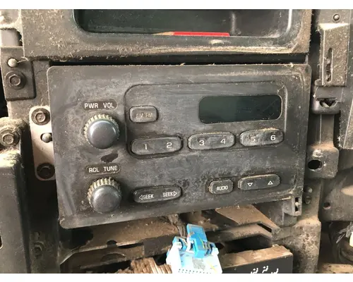 Radio GMC C7500 Vander Haags Inc Cb