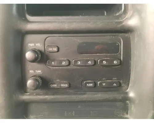 Radio GMC C7500 Vander Haags Inc Cb