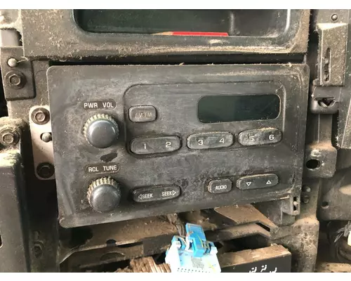 Radio GMC C7500 Vander Haags Inc Cb
