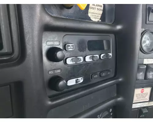 Radio GMC C7500 Vander Haags Inc Kc