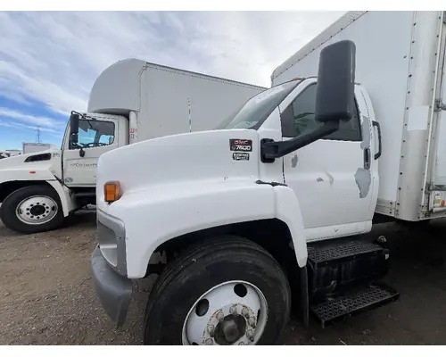 Cab GMC C7500 DTI Trucks