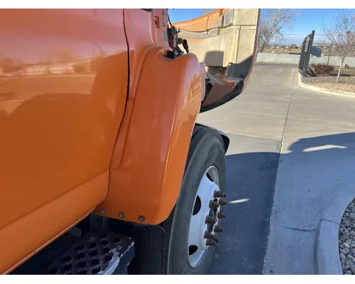 Fender Extension GMC C7500 DTI Trucks
