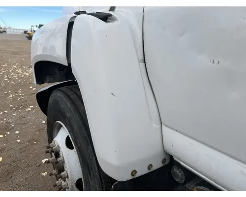 Fender Extension GMC C7500 DTI Trucks