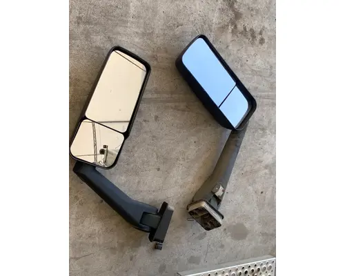 Mirror (Side View) GMC C7500 Truck Salvage International Inc