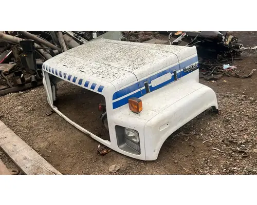 Hood GMC C8500 Dixie Truck Centre