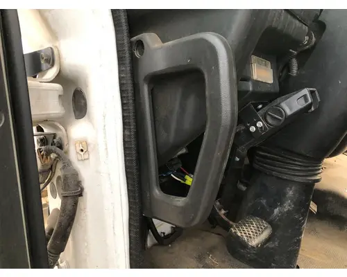 Body Parts, Misc. GMC T7 Vander Haags Inc Cb