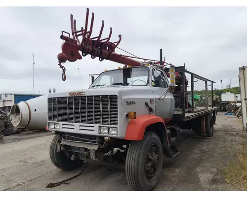 Complete Vehicle GMC TOPKICK Truck Salvage International Inc