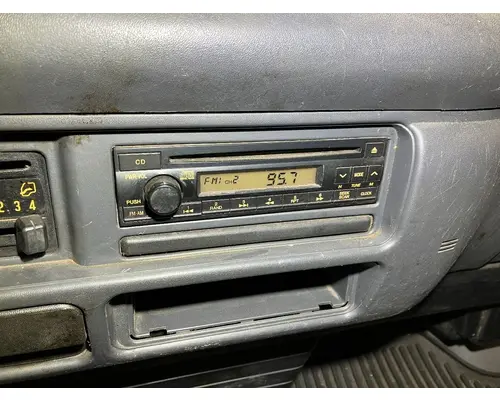 Radio GMC W5500 Vander Haags Inc Sf