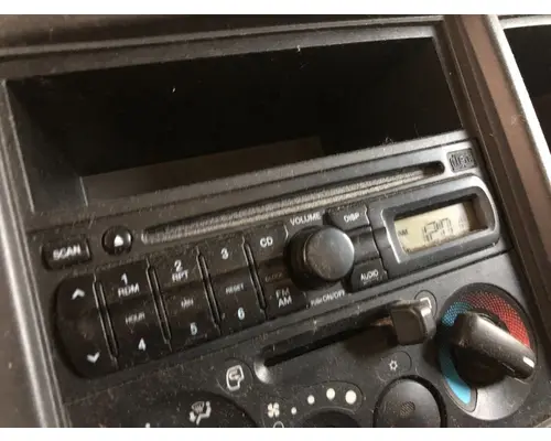 Radio GMC W5500 Vander Haags Inc WM