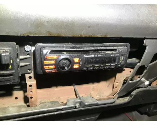 Radio GMC W5500 Vander Haags Inc Sf