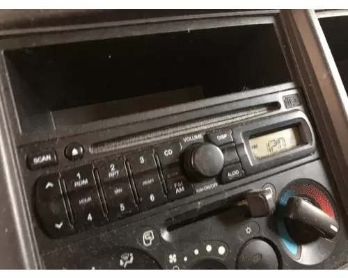 Radio GMC W5500 Vander Haags Inc WM