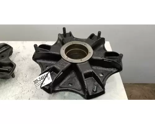 Hub GUNITE FL941NX15 Frontier Truck Parts