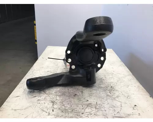 HENDRICKSON 3743906C91 Spindle  Knuckle, Front