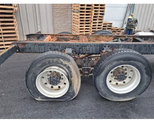 HENDRICKSON 378 Tandem Cutoffs