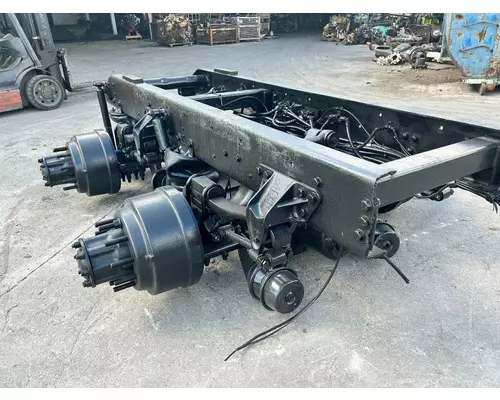 HENDRICKSON HAS 46K Cutoff Assembly (Complete With Axles)