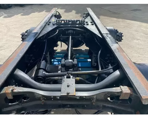 HENDRICKSON HAULMAAX Cutoff Assembly (Complete With Axles)