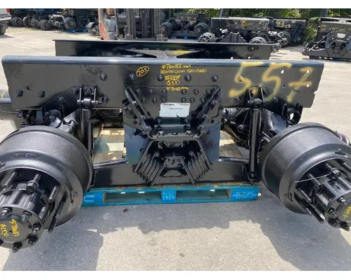 HENDRICKSON HAULMAAX Cutoff Assembly (Complete With Axles)