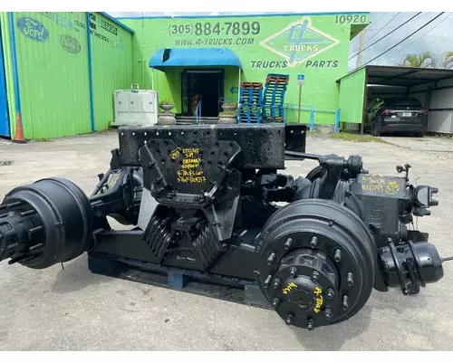 HENDRICKSON HAULMAAX Cutoff Assembly (Complete With Axles)