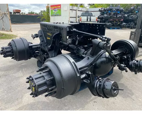 HENDRICKSON HAULMAAX Cutoff Assembly (Complete With Axles)