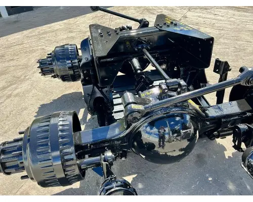 HENDRICKSON HAULMAAX Cutoff Assembly (Complete With Axles)