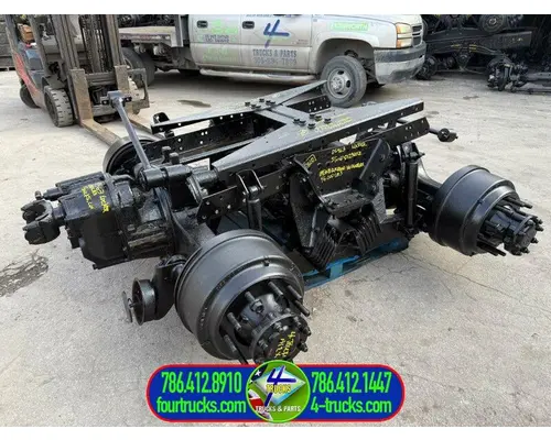 HENDRICKSON HAULMAAX Cutoff Assembly (Complete With Axles)