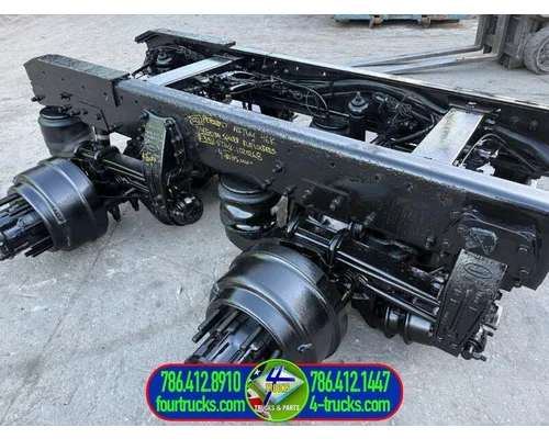HENDRICKSON HAULMAAX Cutoff Assembly (Complete With Axles)